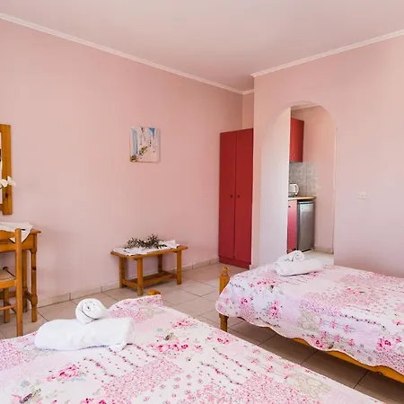 Anemomylos Alykanas شقة فندقية 4*