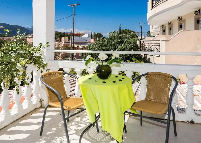 Anemomylos Alykanas شقة فندقية 4*